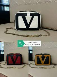 Picture of Valentino Handbags _SKUfw197173167fw